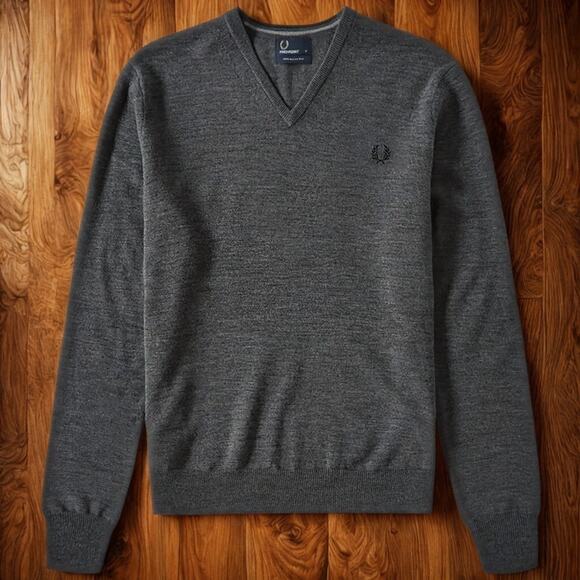 Fred Perry Classic V-Neck Sweater Graphite Marl 100% Merino Wool Size L - Picture 3 of 10